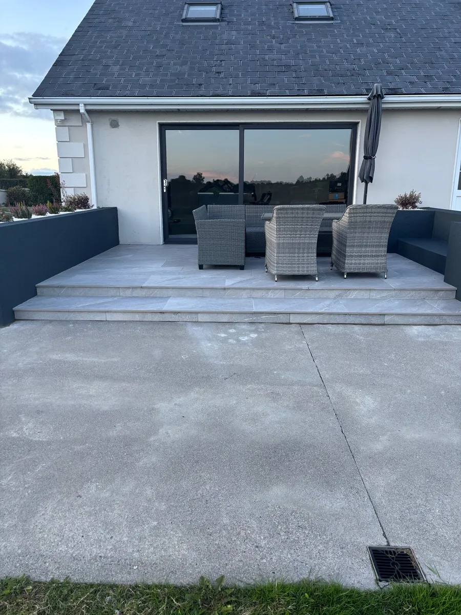 Builder - Image 3