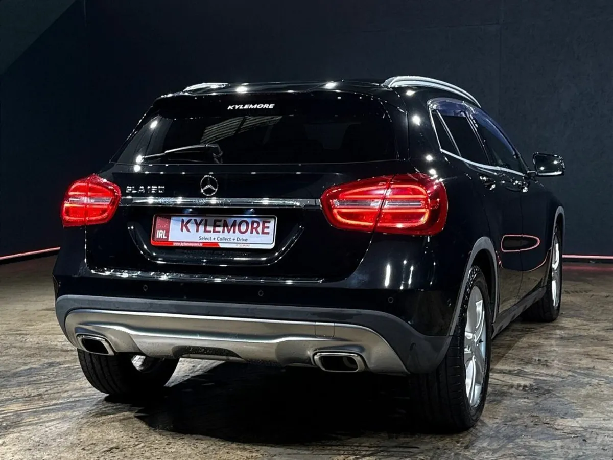 Mercedes-Benz GLA GLA 180 - AUTOMATIC 1.6L TURBO - - Image 4