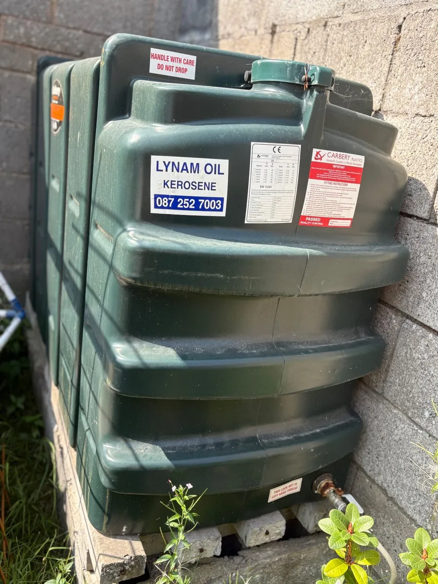 Oil boiler plus oil tank - Image 1