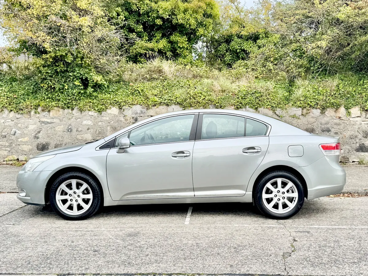 Toyota Avensis 2012!!!! 2.0l dal STRATA!!!! - Image 4