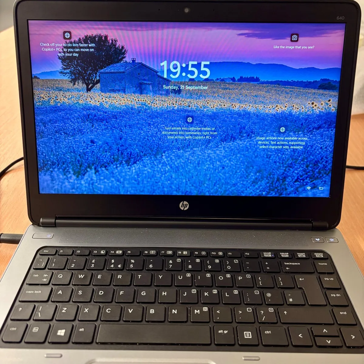 Windows Laptop PC - Image 4
