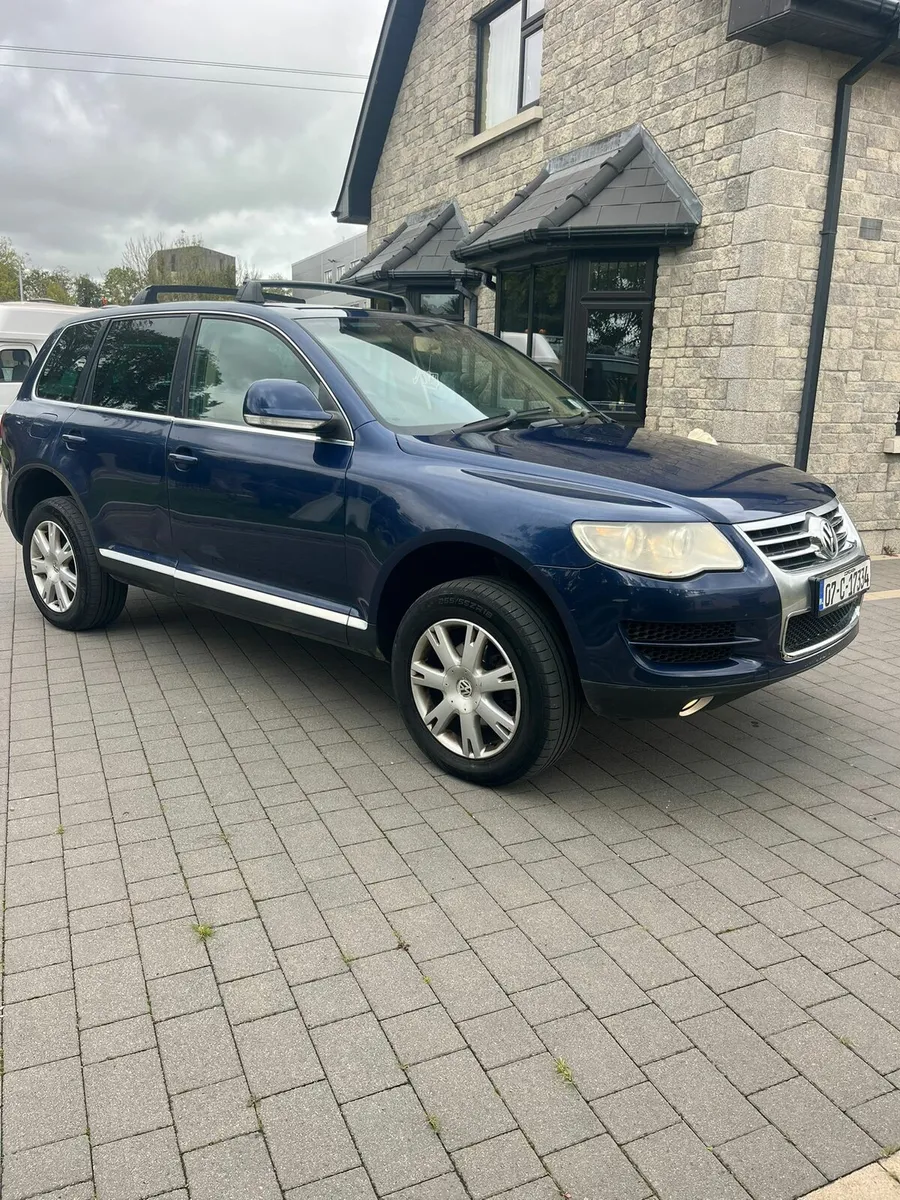 2007 Volkswagen Touareg 5 seater crewcab - Image 1