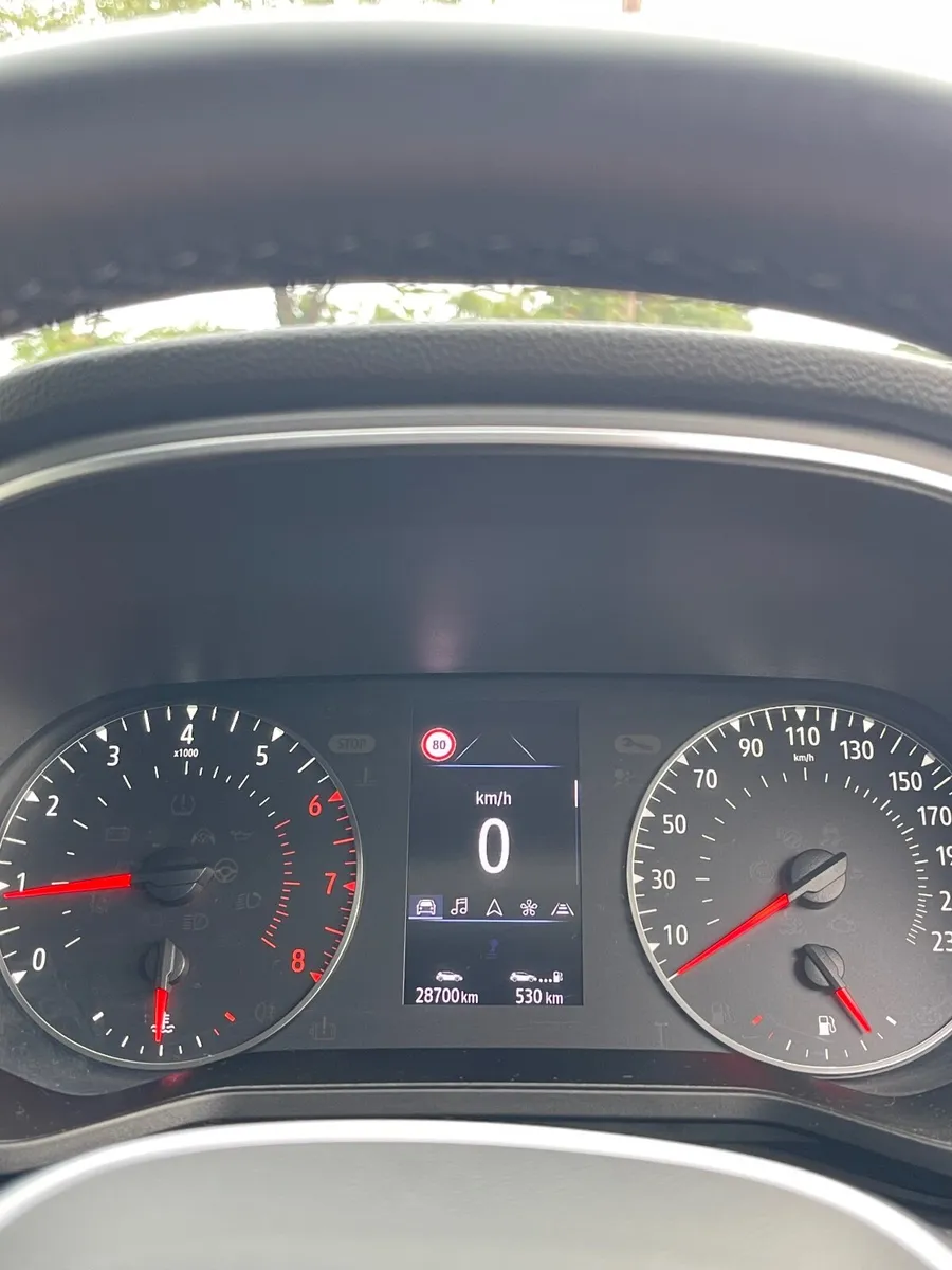 Low Mileage Renault Clio 2021 - Image 3