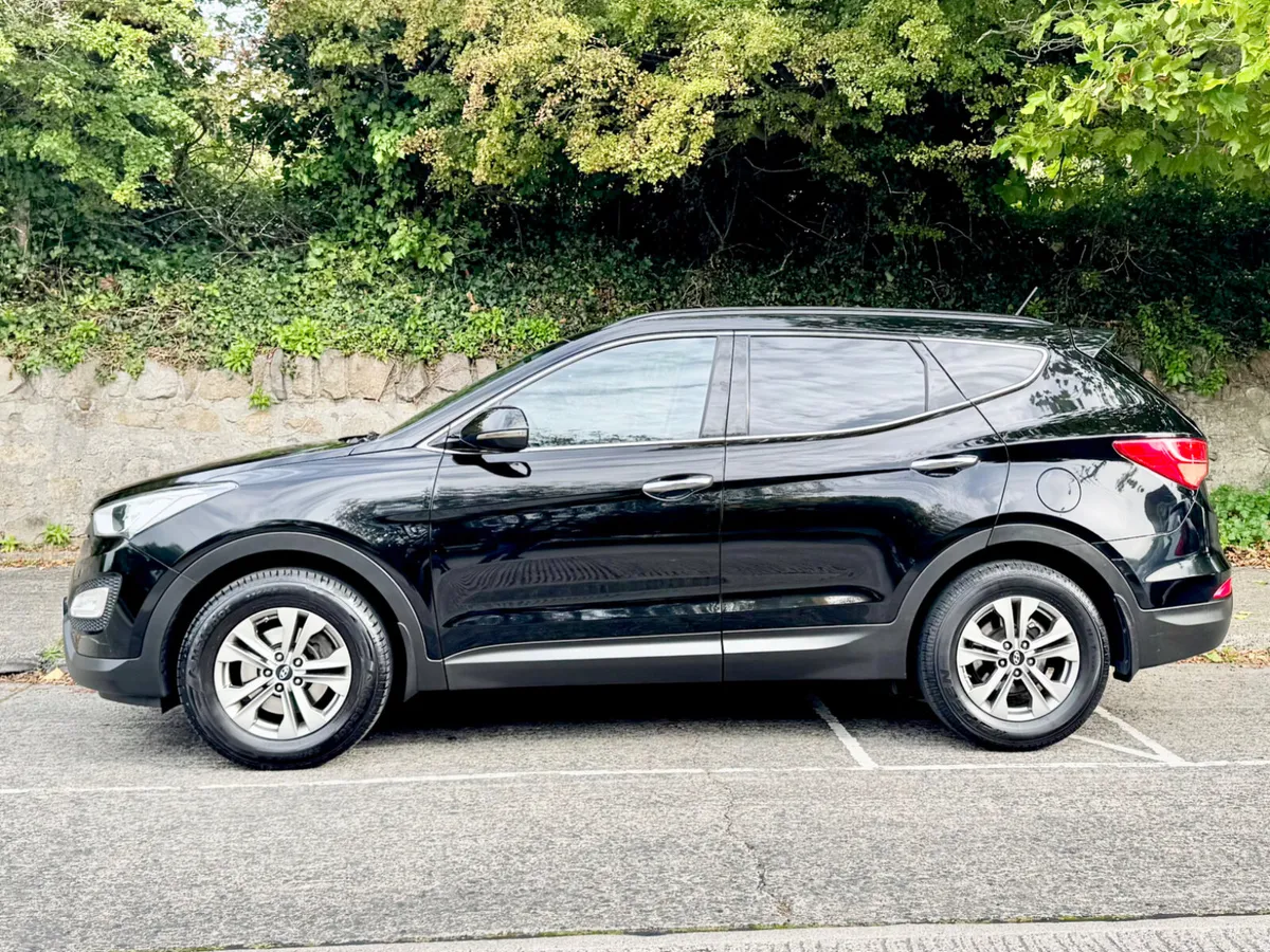 Hyundai Santa Fe 2015!! 7 SEATER!!! - Image 4