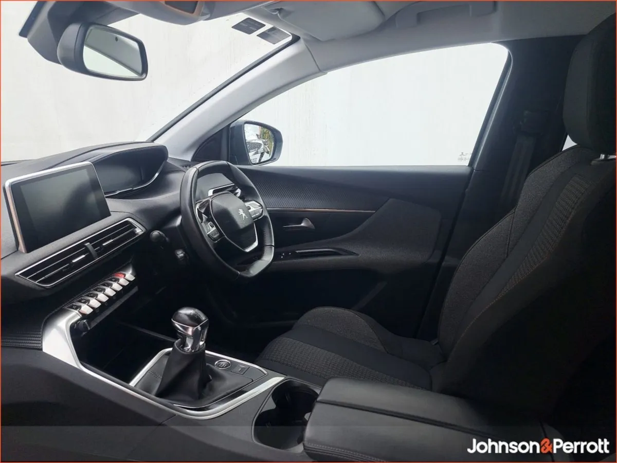 Peugeot 5008 1.5 Bluehdi 130bhp Active - Image 4