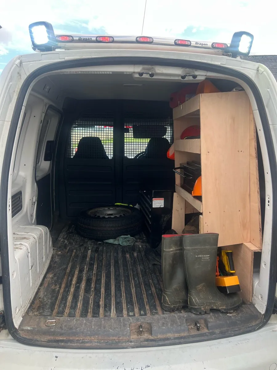 Vw caddy - Image 4