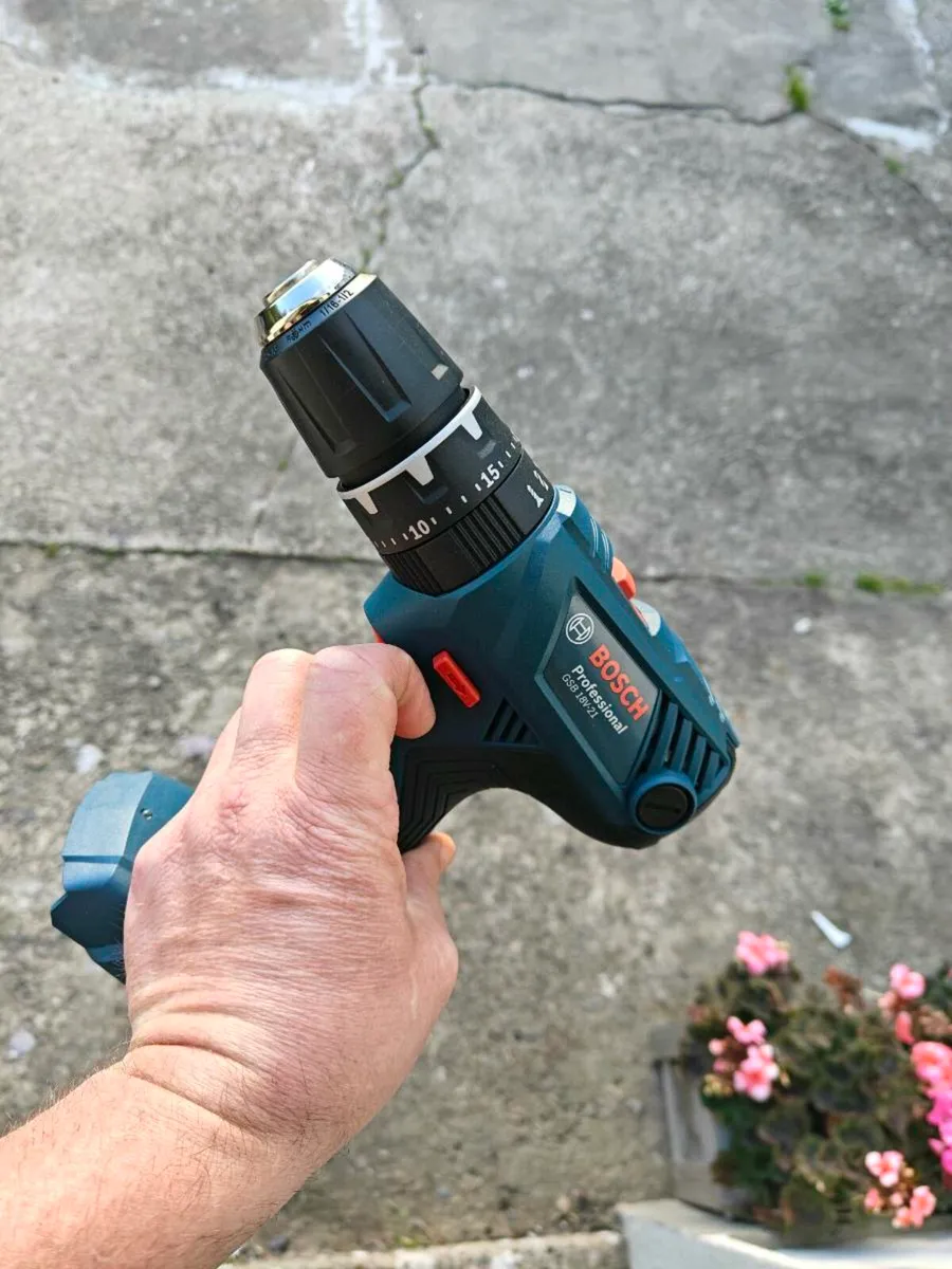 Bosch twin pack drill/driver set - Image 2
