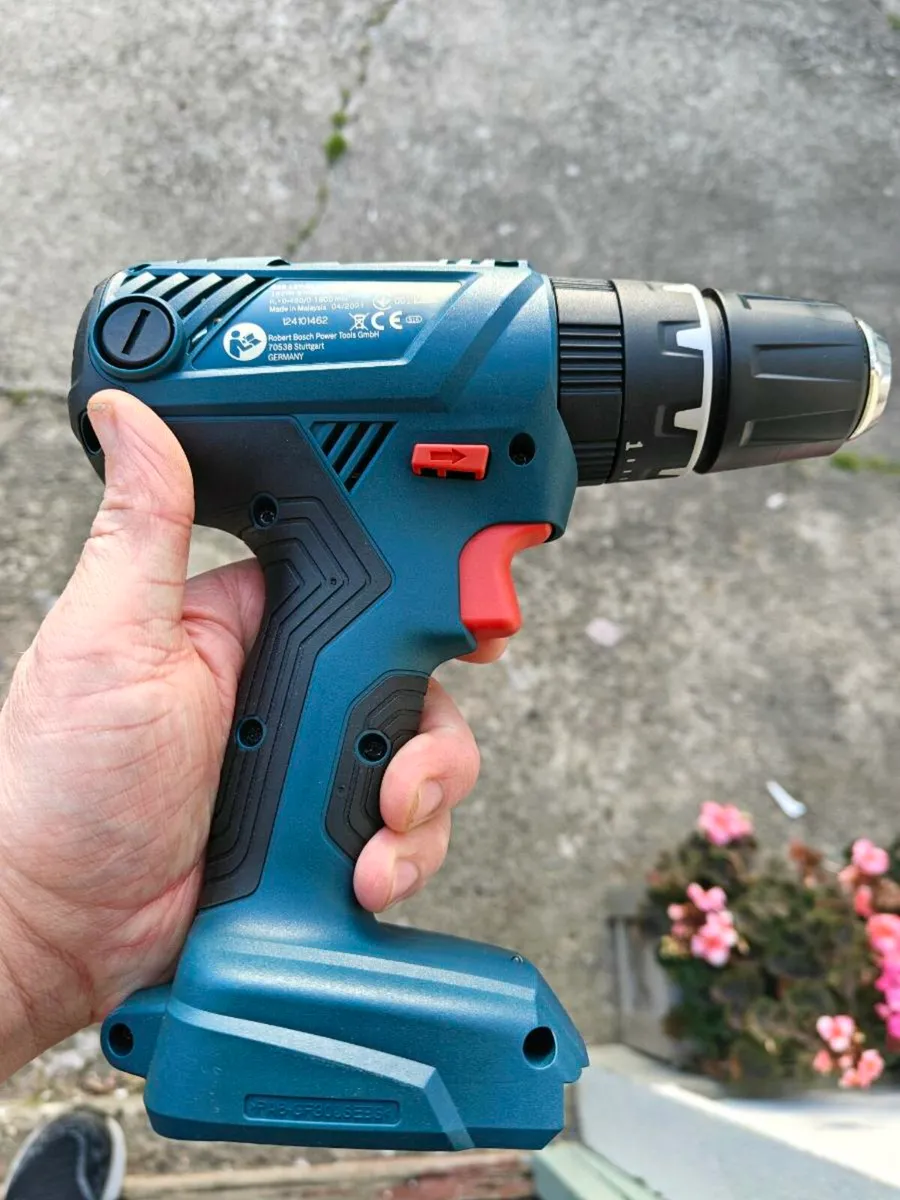 Bosch twin pack drill/driver set - Image 4
