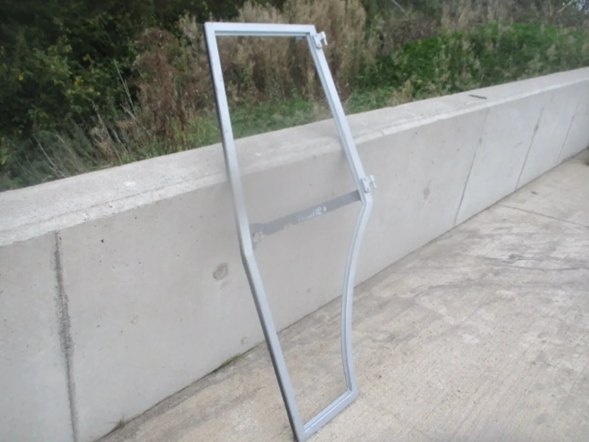 MF Hi Line Left Side Door Frame - Image 2