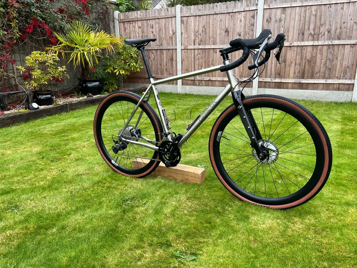 Genesis Croix de Fer Gravel - Image 1