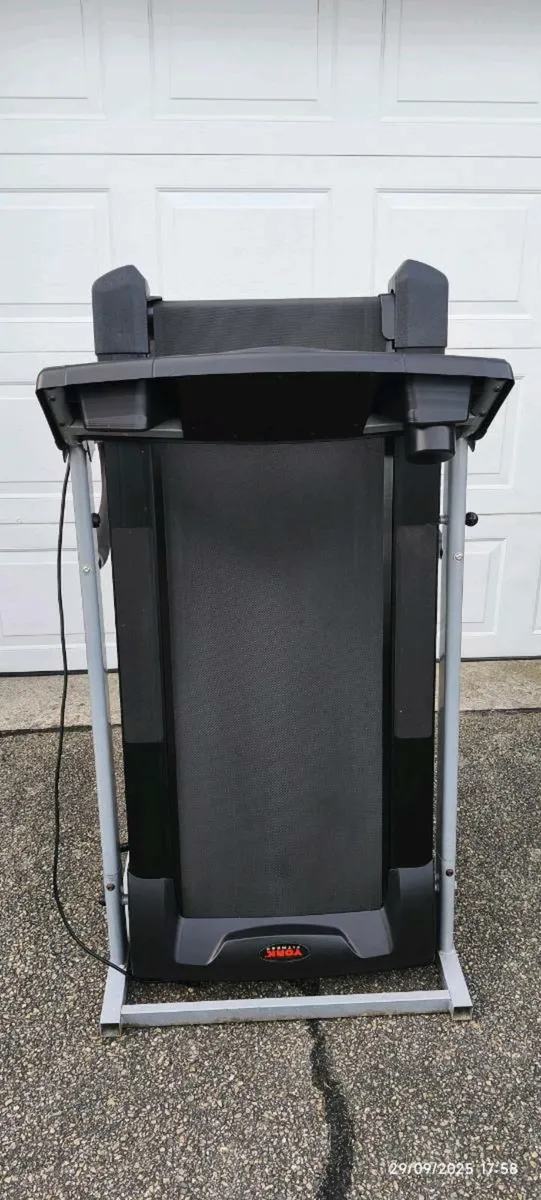 Treadmill - York T500i - Image 3