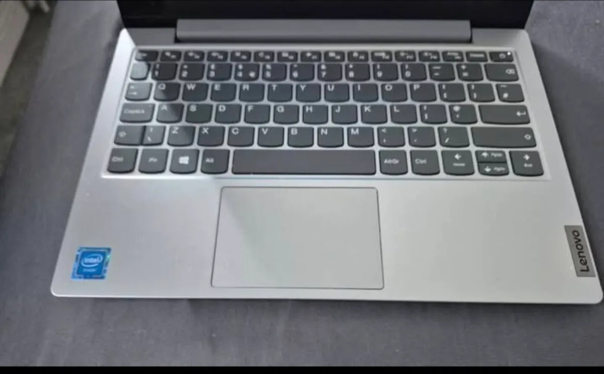 Lenovo ideapad slim 1i - Image 2