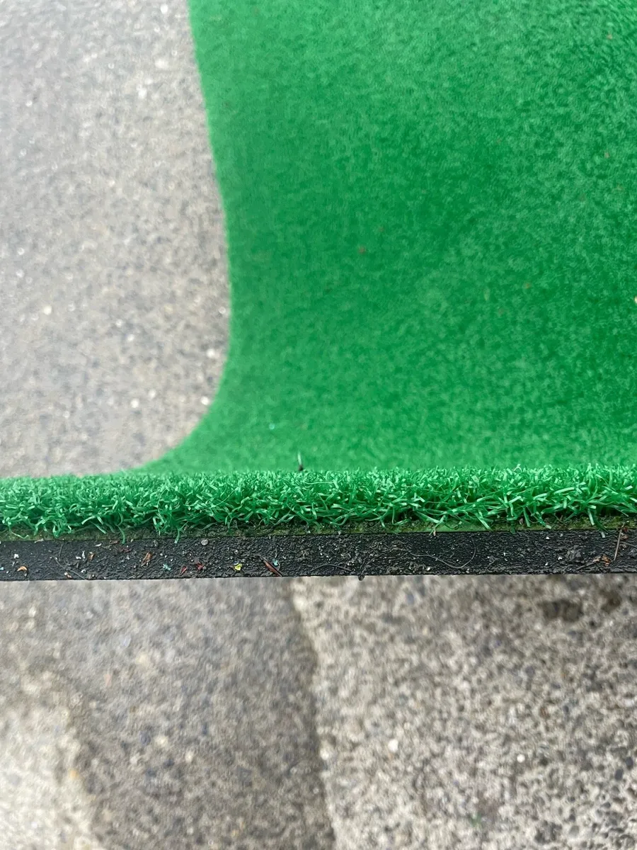 Golf mat - Image 1