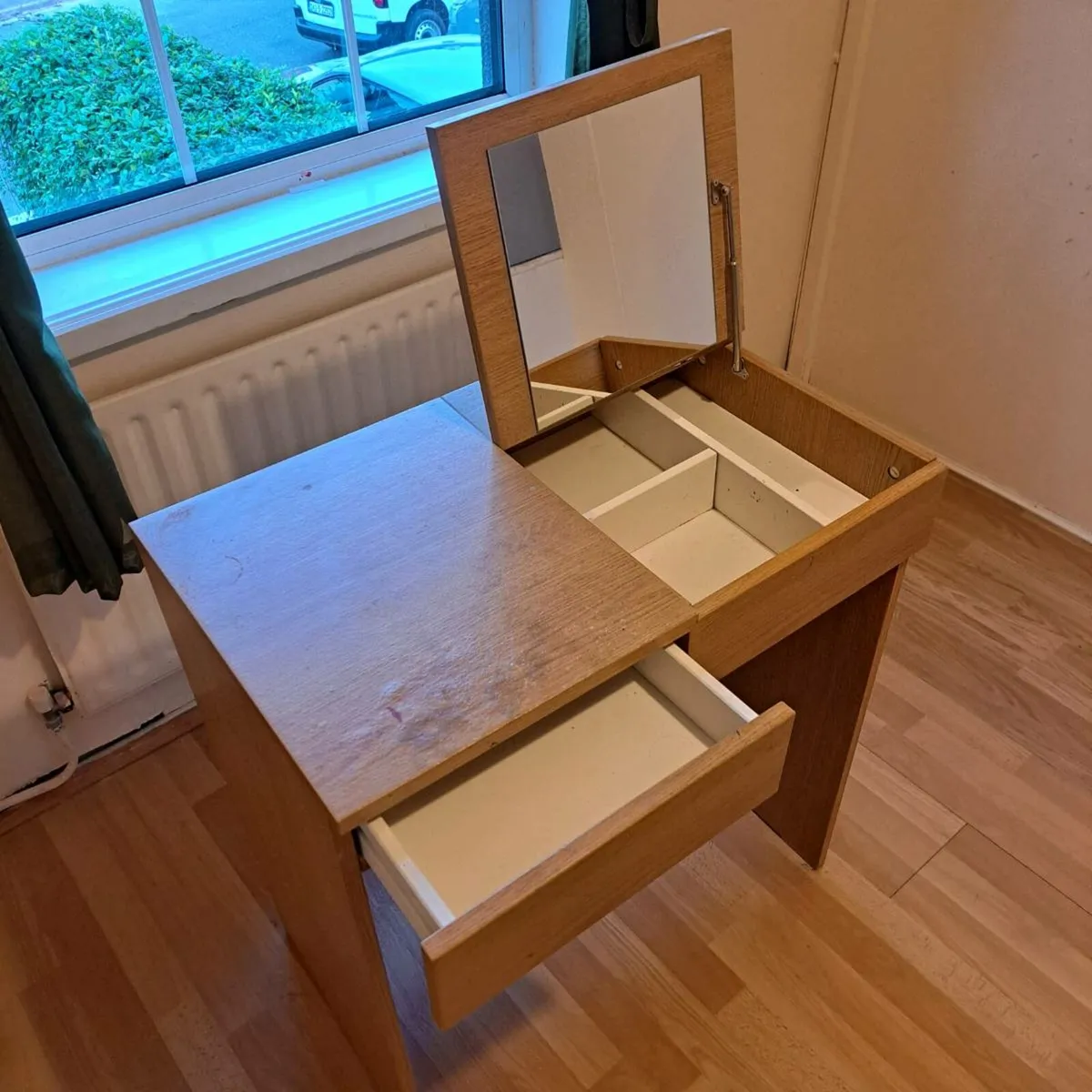 Make up desk - Image 2
