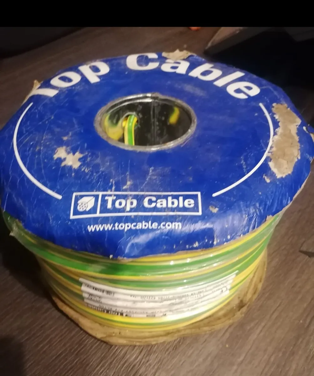 100 Metres of 16 Sq Earth PVC
