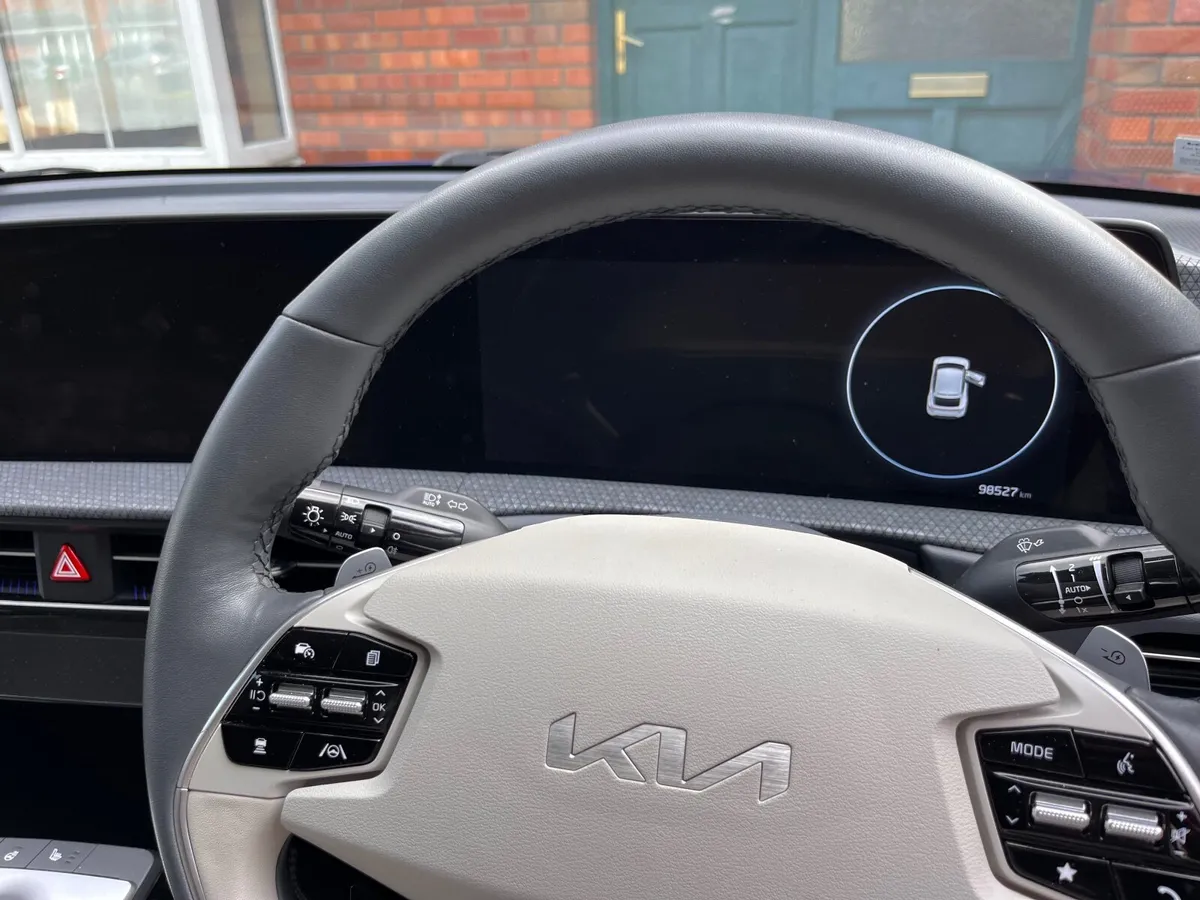 Kia EV6 2022 - Image 2