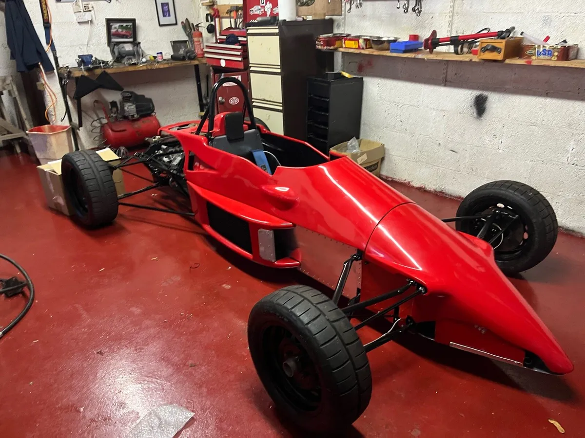 Formula Ford - Image 1