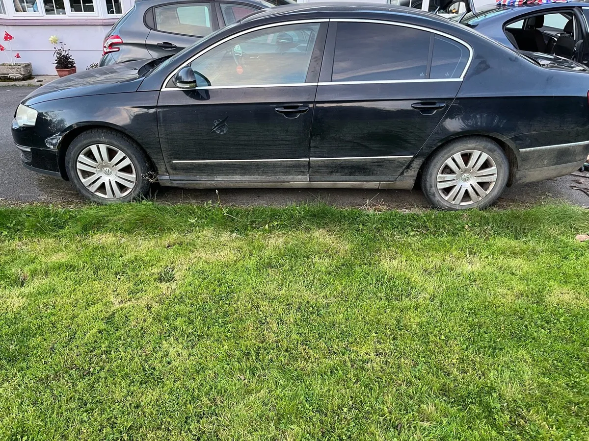 Volkswagen Passat - Image 3