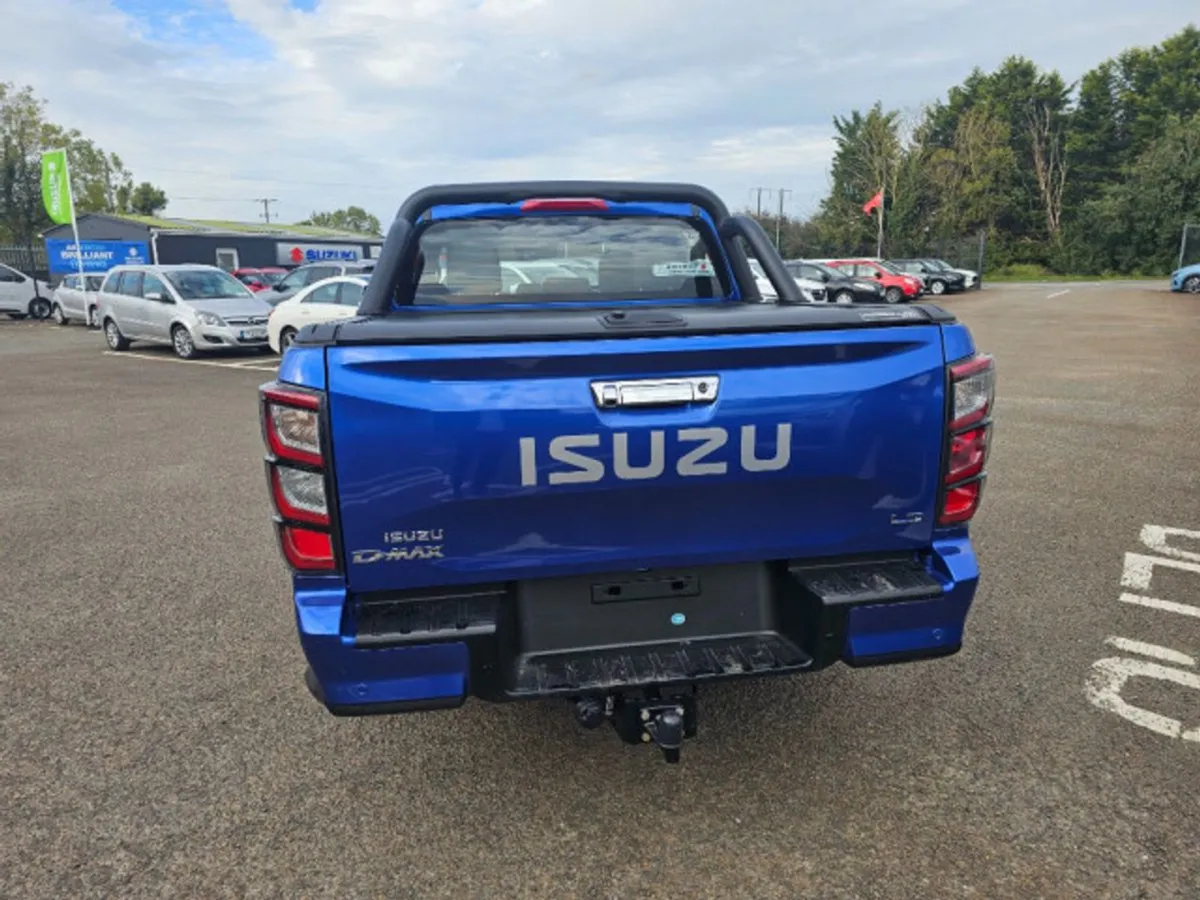 Isuzu D-Max Automatic - Image 3