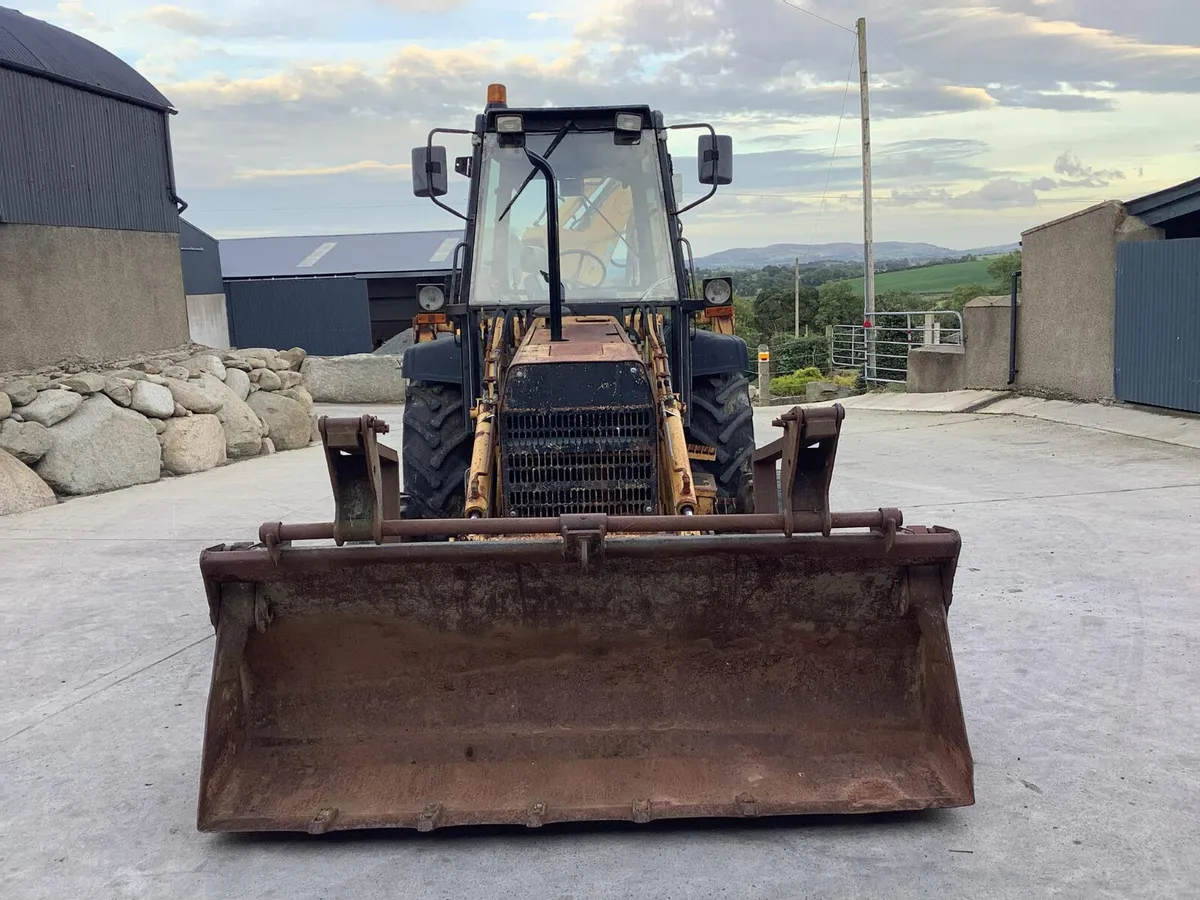 1990 Ford 655C Digger - Image 2