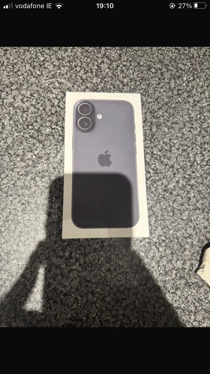 iPhone 17 - Image 3