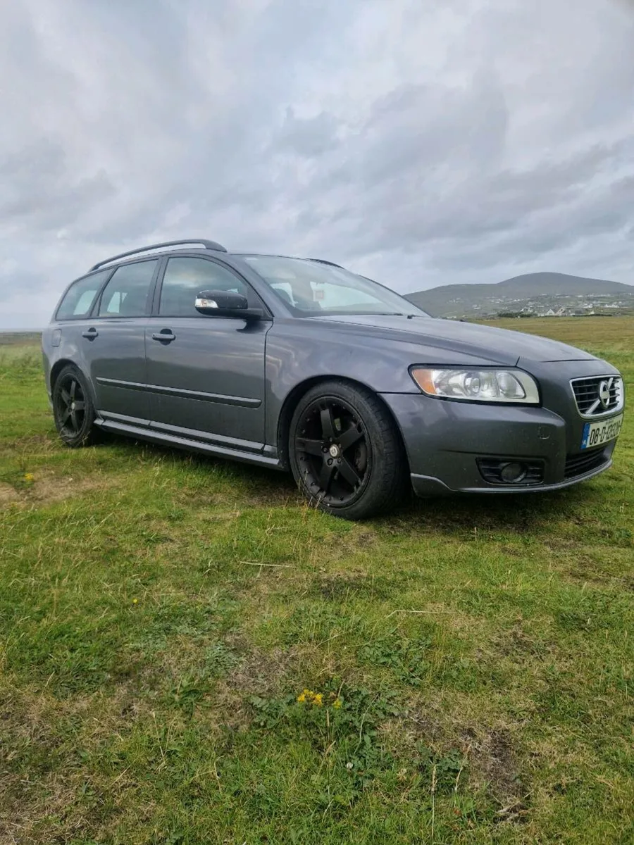 Volvo v50 - Image 2