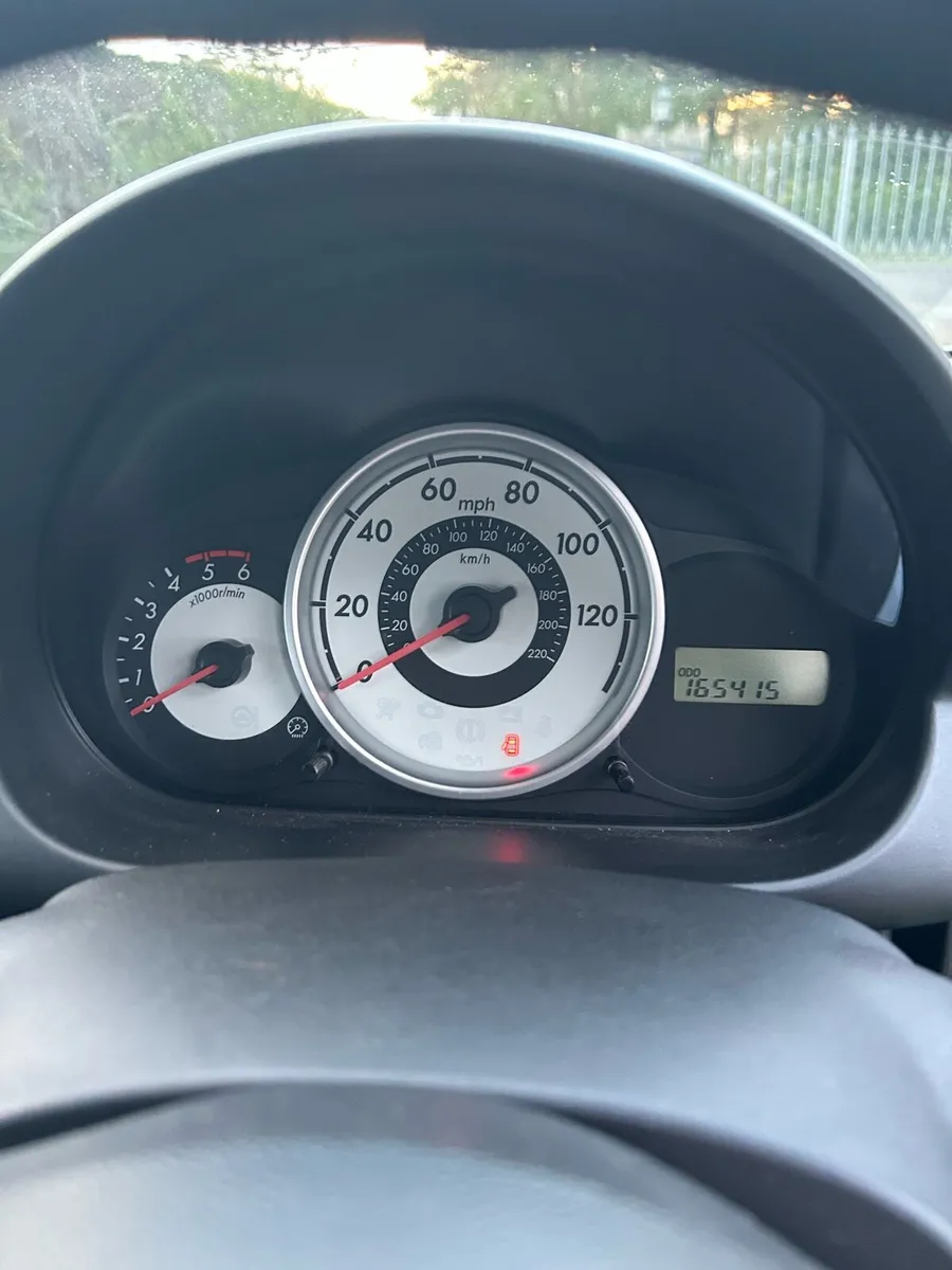 Mazda 2 - Image 3