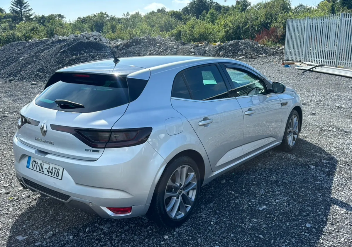 171 RENAULT MEGANE GT LINE HATCHBACK - Image 3