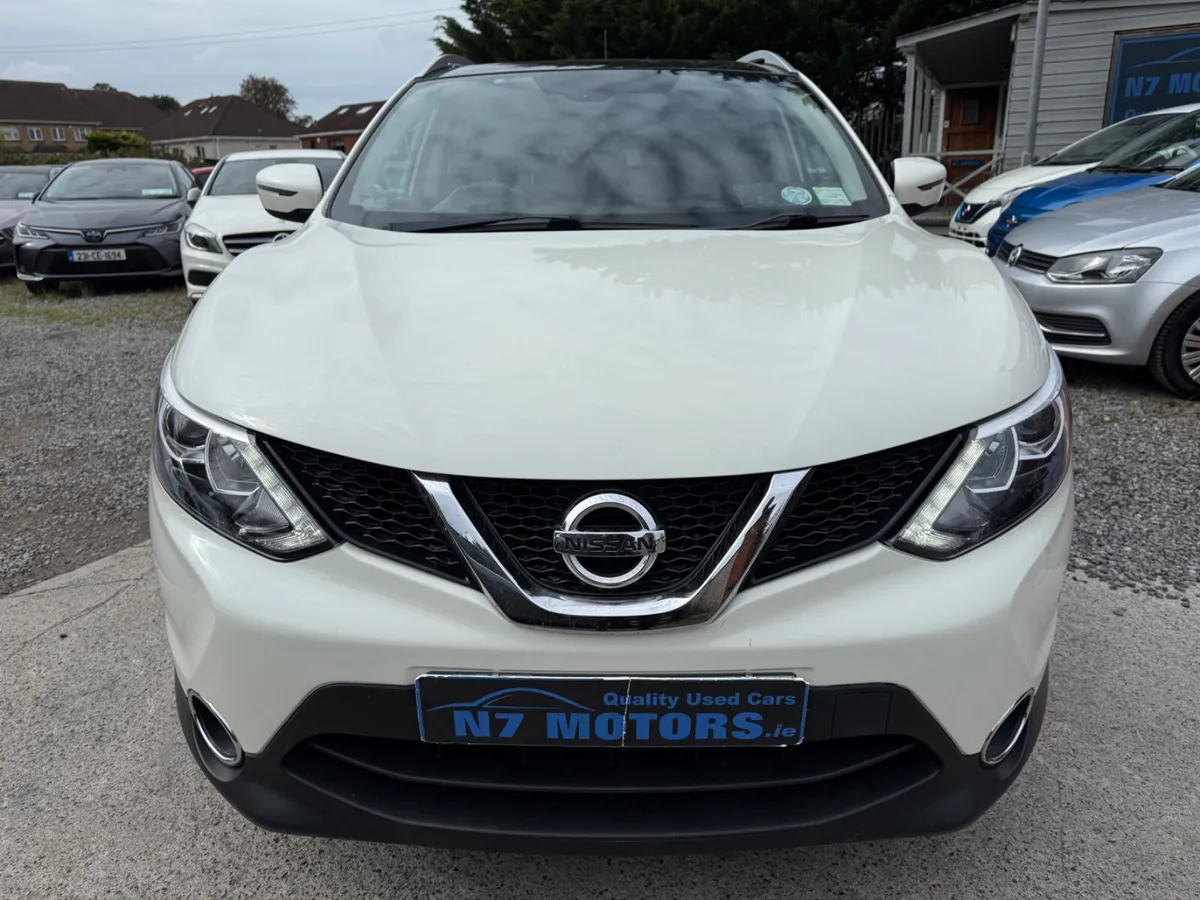 2017 Nissan Qashqai  1.2 SV PET - Image 3