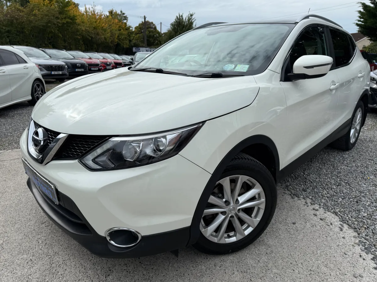 2017 Nissan Qashqai  1.2 SV PET - Image 2