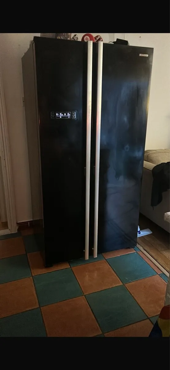 American Fridge freezer - Image 1