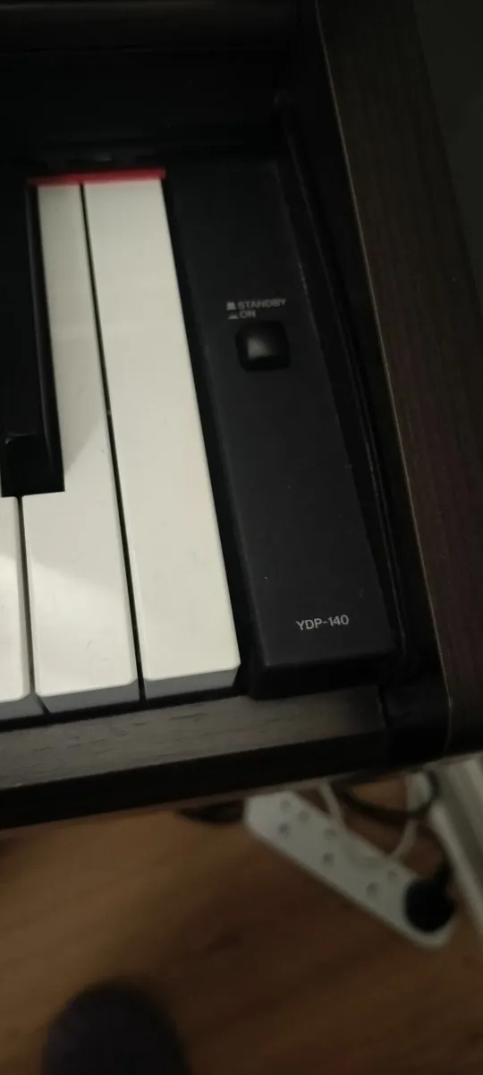 Yamaha YD-140 Electric Piano (seat included) - Image 1