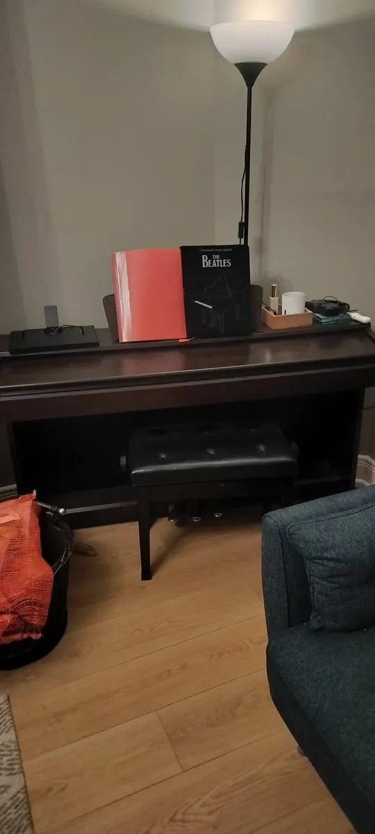 Yamaha YD-140 Electric Piano (seat included) - Image 3