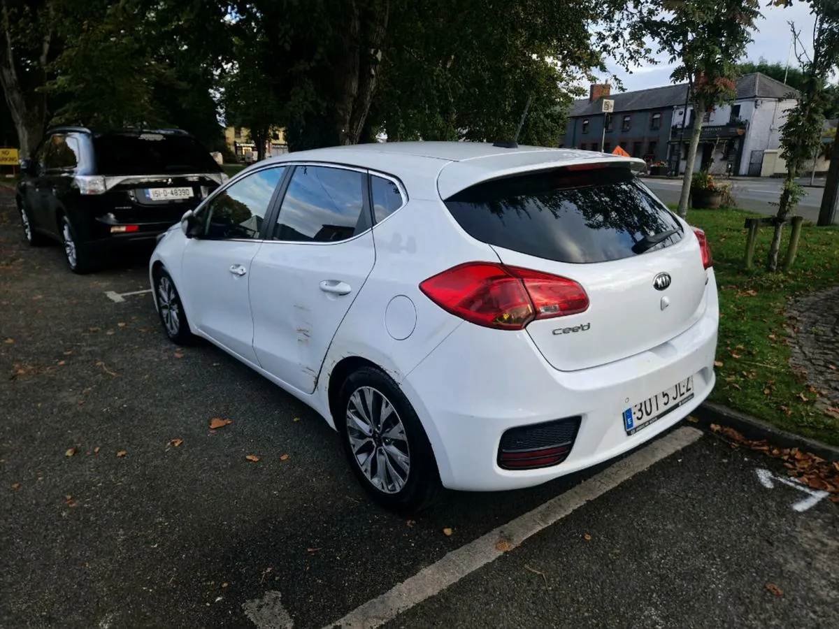 Kia ceed left hand drive - Image 2