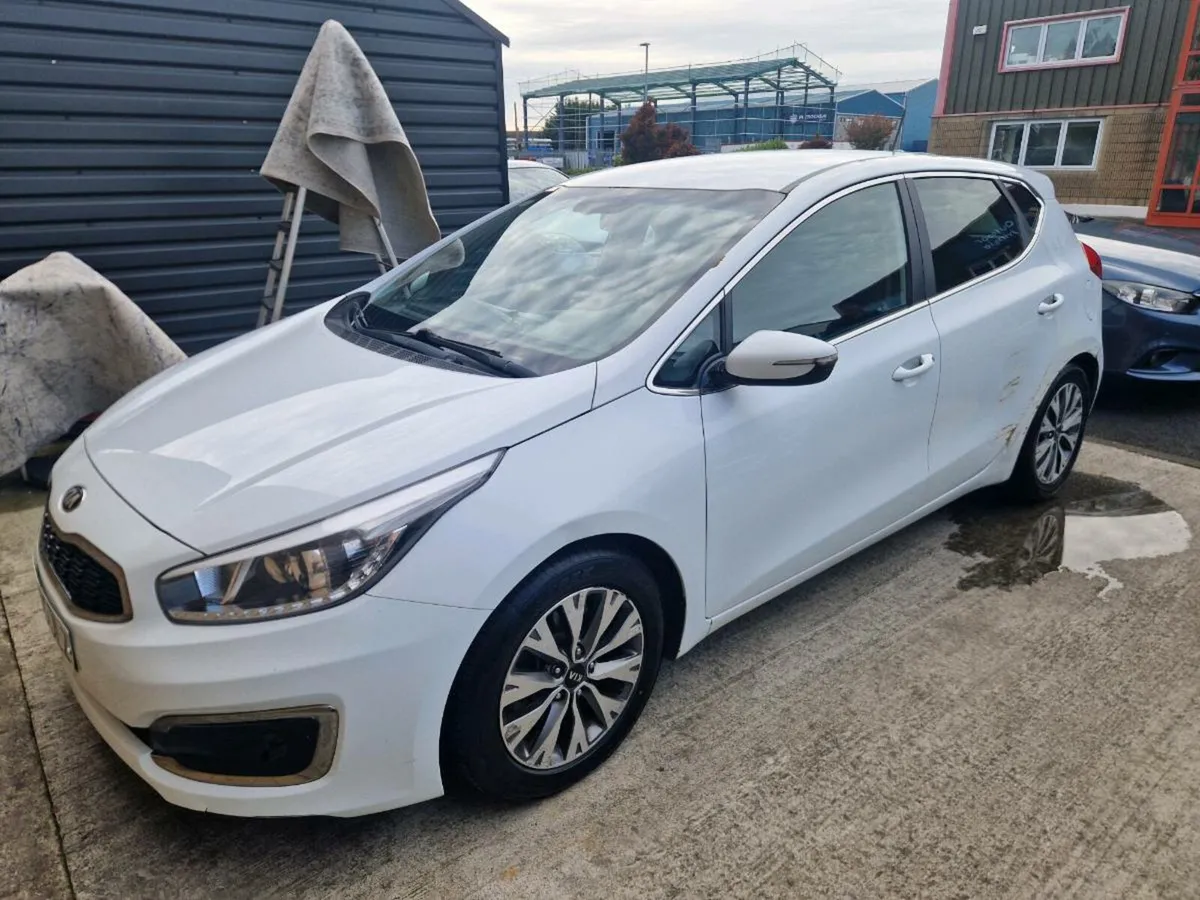 Kia ceed left hand drive - Image 4
