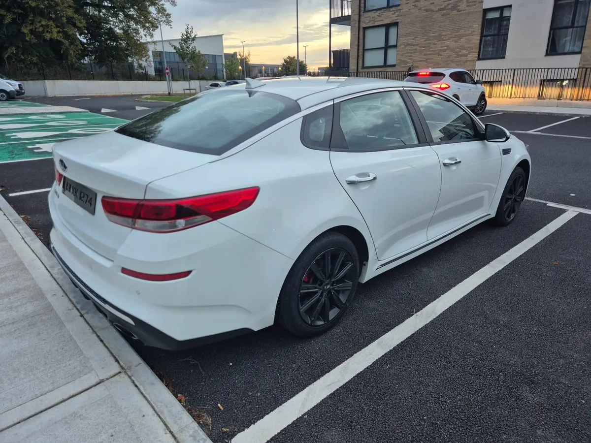 Kia Optima 2019 - Image 1