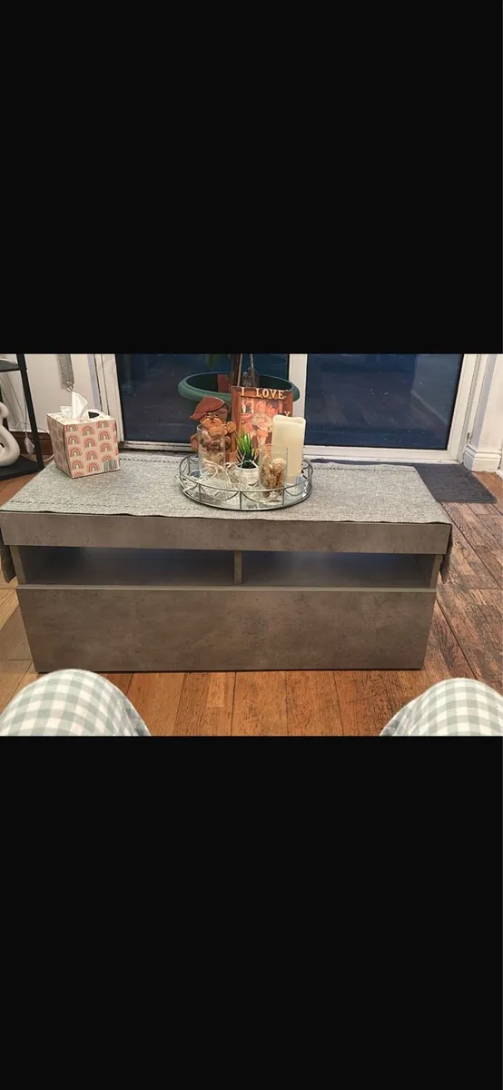 Tv stand with led lights - Image 1