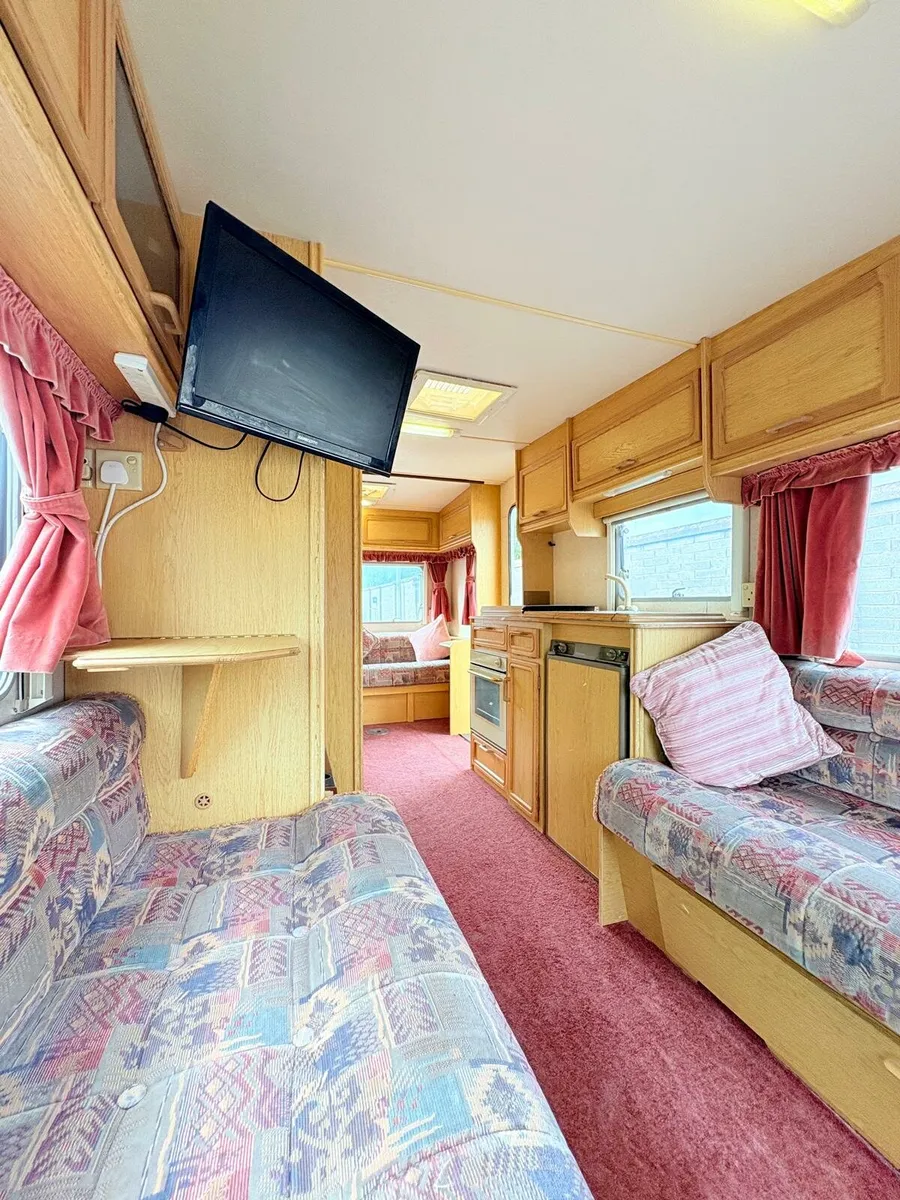 5/6 berth Abbey caravan - Image 2
