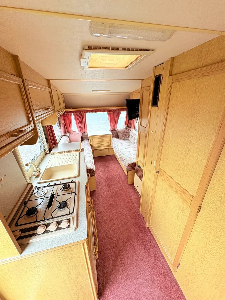 5/6 berth Abbey caravan - Image 3