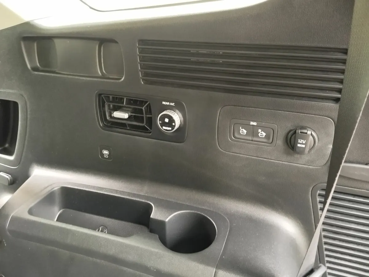 Kia Sorento 2024 - Image 2