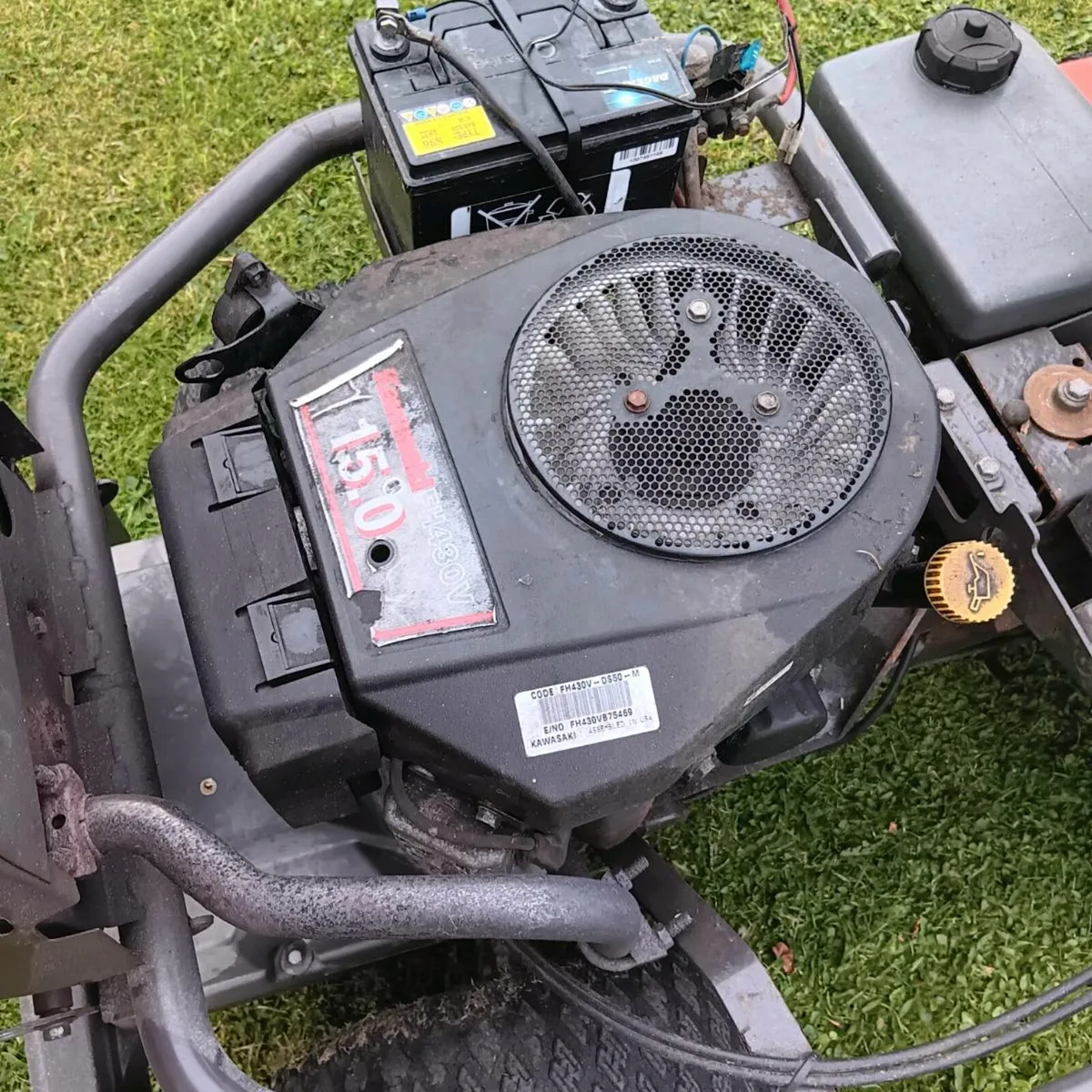 4X4 Husqvarna Rider Kawasaki twin cylinder engine - Image 4