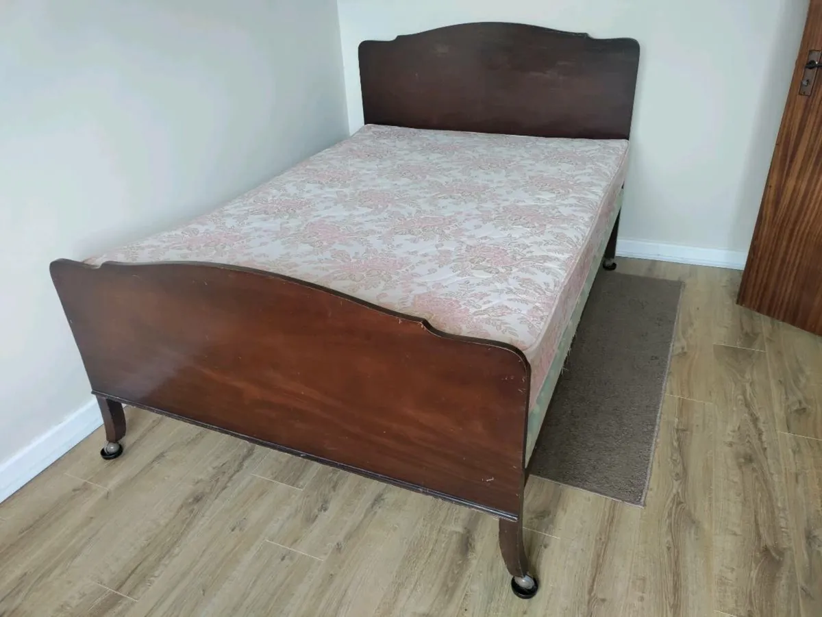 Double Bed - Image 2