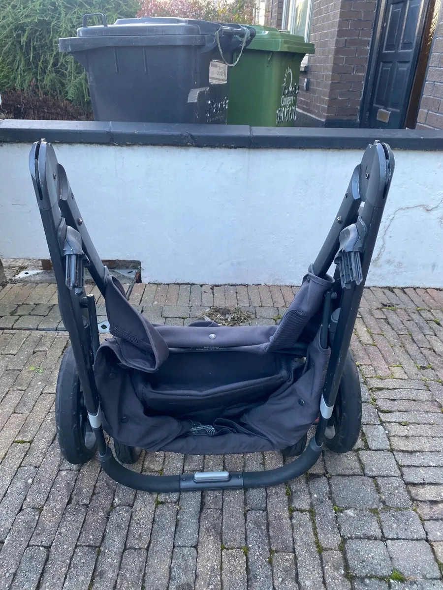 Uppababy Vista Pram - Image 3