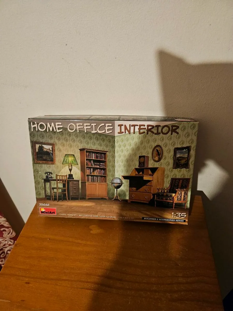 Airfix Miniart Home Office Interior