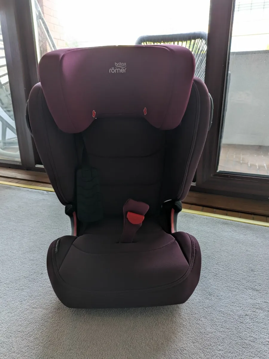 Child car seat - The Britax Romer KIDFIX III S - Image 1