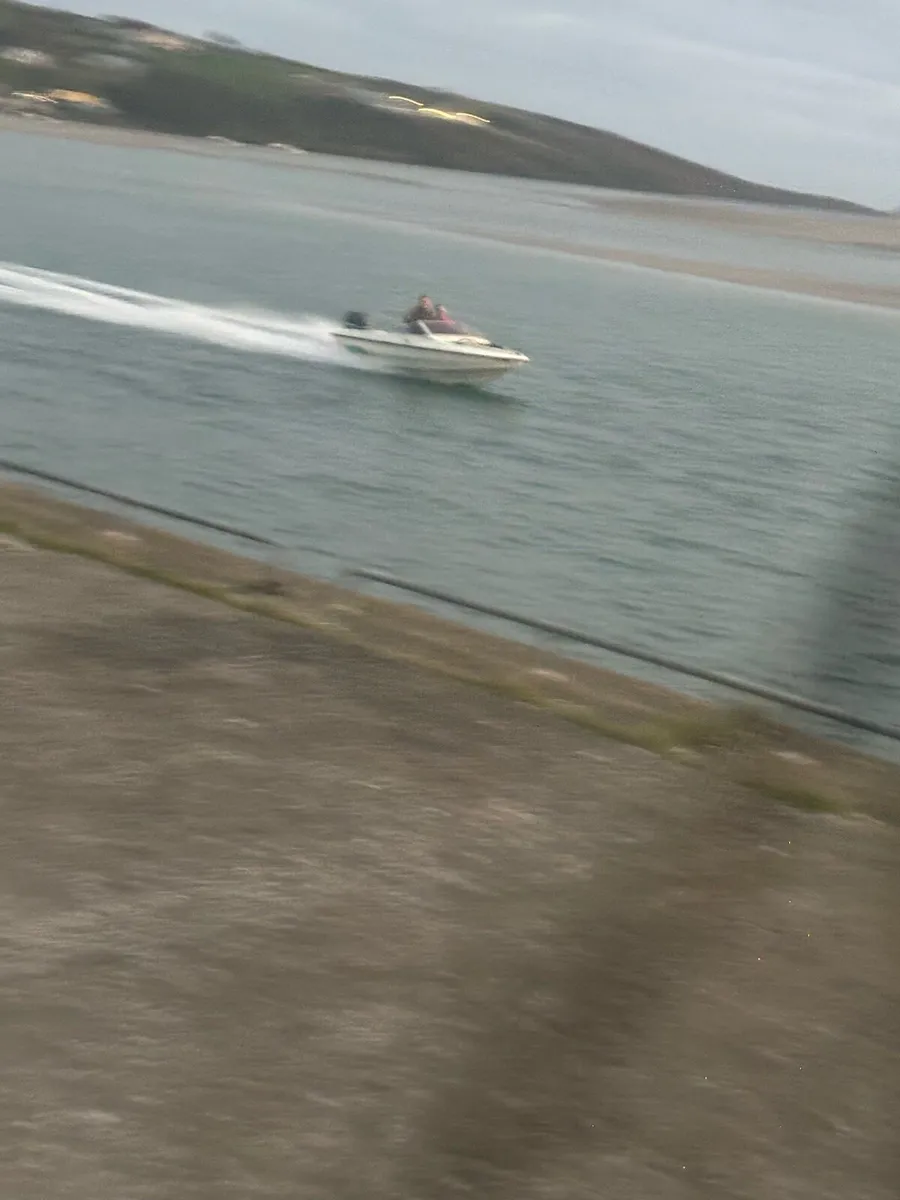 Speed boat - Image 1