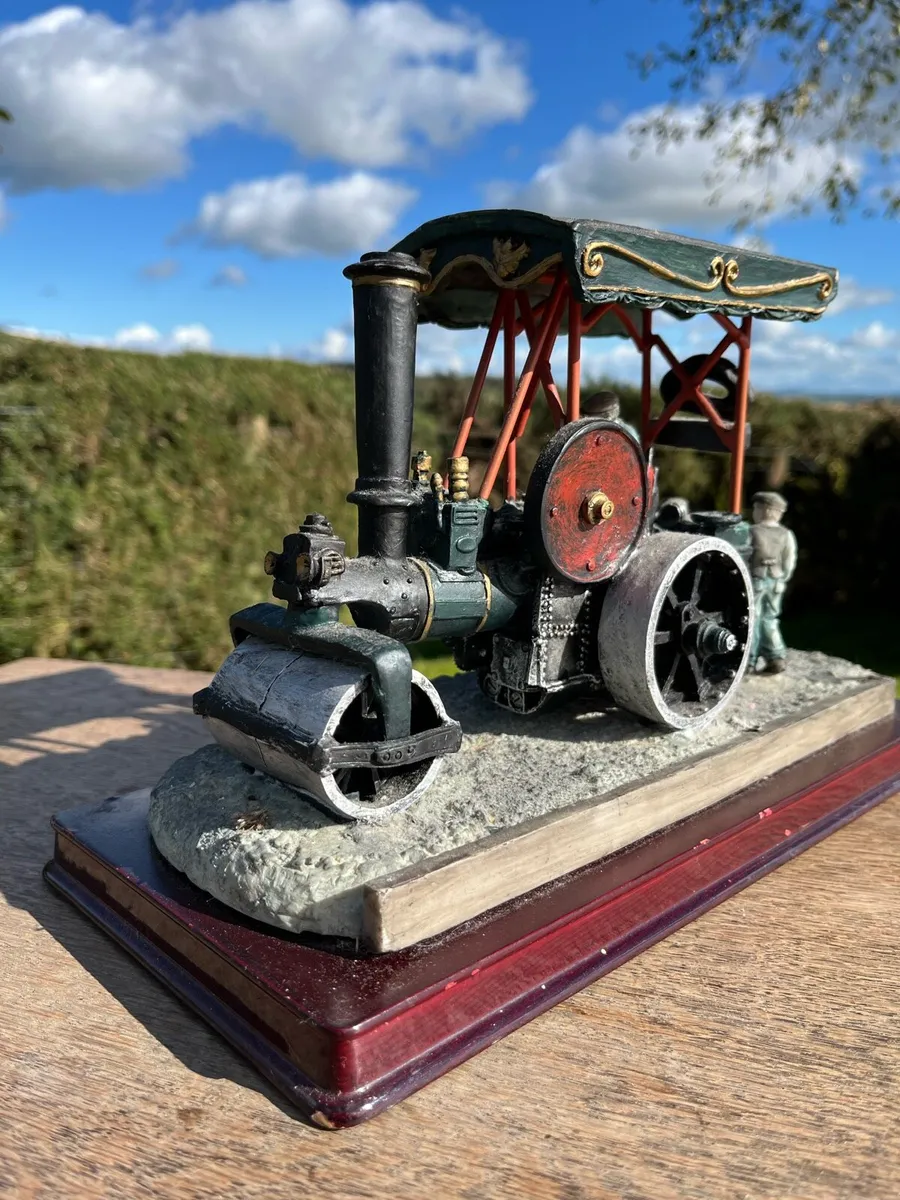 The Juliana Collection Steam Engine - Image 3