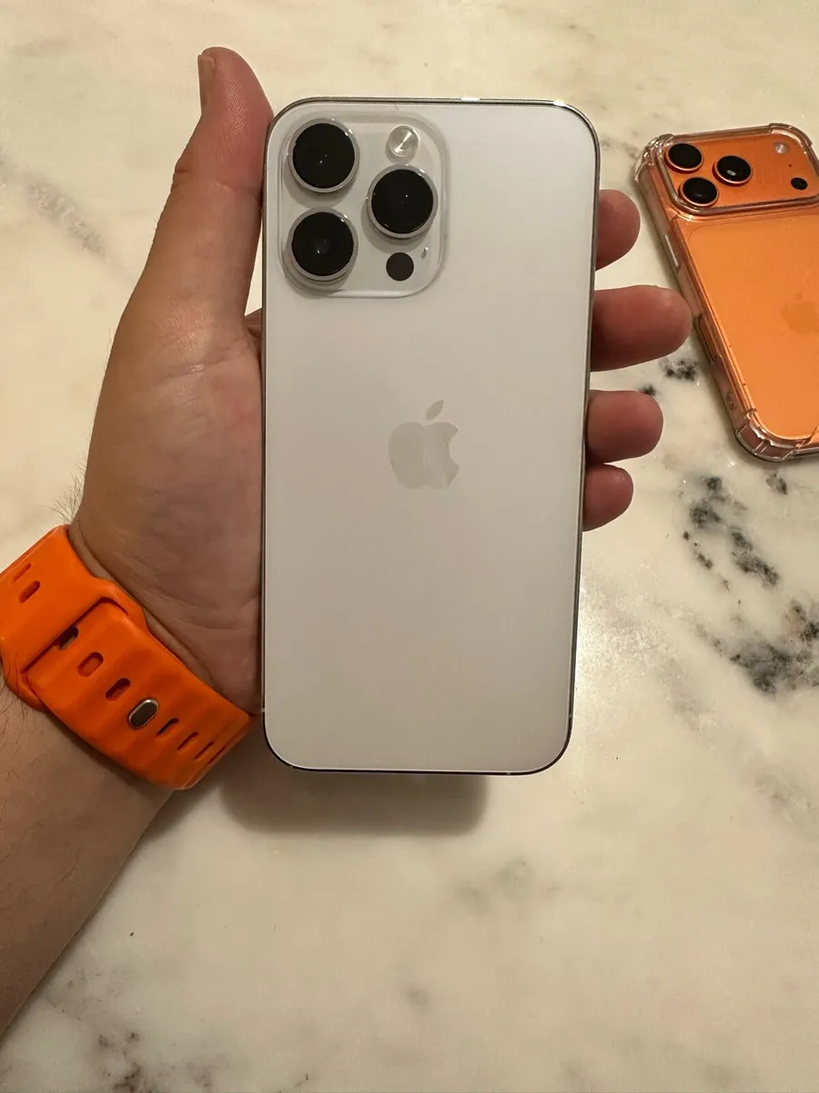 iPhone 14 Pro Max - Image 2