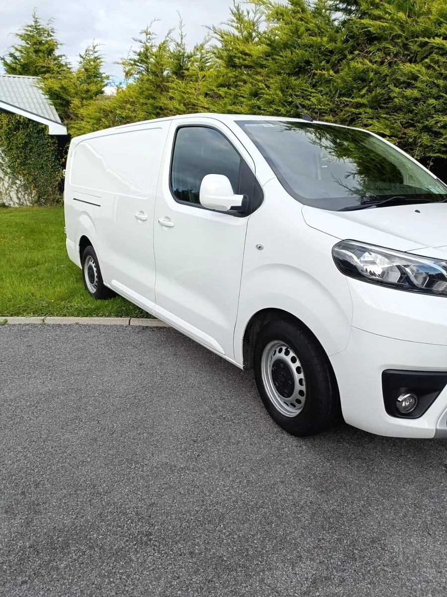 202 Toyota Proace New Doe - Image 3