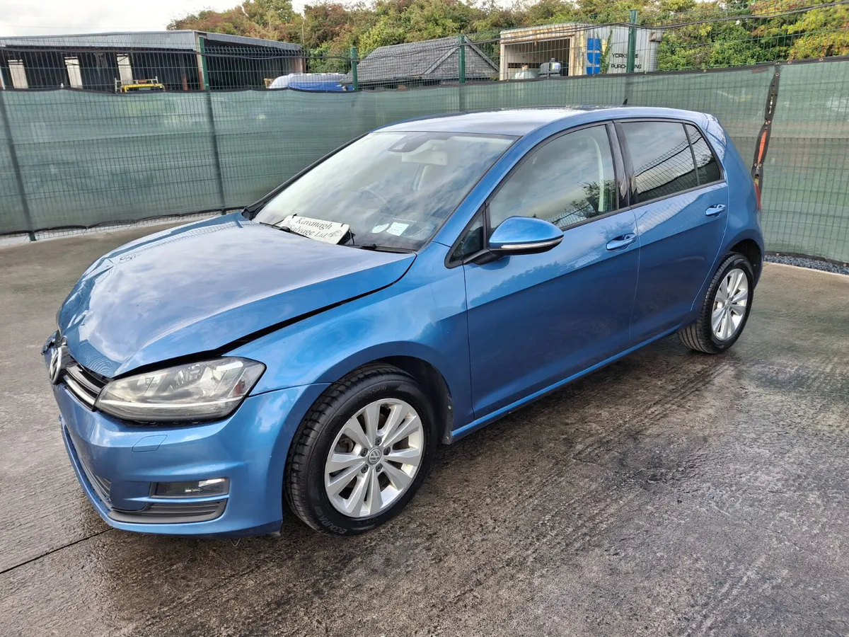 162 Volkswagen Golf   Automatic - Image 2